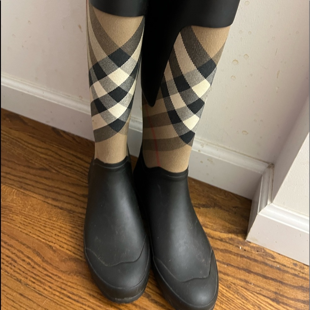 Burberry rain boots